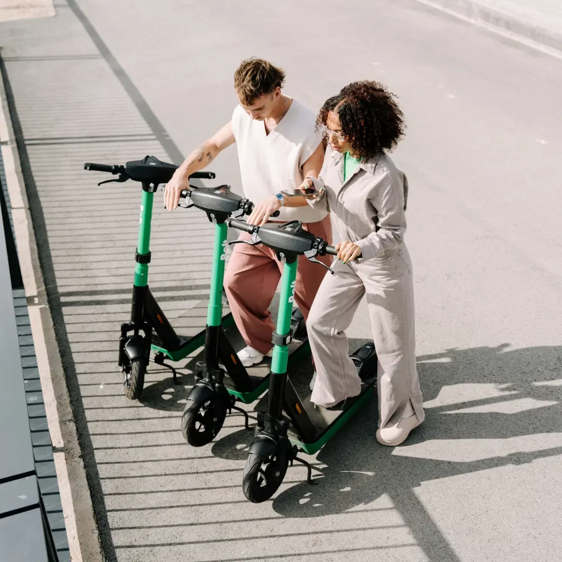 Hoe rij je een elektrische step?